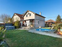 Eladó sorház, Nagytarcsán 126 M Ft, 4 szobás