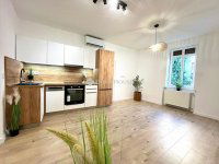 Eladó téglalakás, Pécsett 73.9 M Ft, 3 szobás