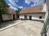 Eladó családi ház, Zsámbokon 53 M Ft, 3 szobás