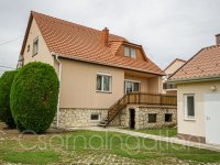 Eladó családi ház, Csornán 115 M Ft, 5 szobás