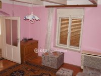 Eladó családi ház, Atkáron 15 M Ft, 2 szobás