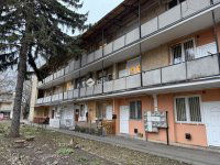 Eladó téglalakás, Dunaújvárosban, Kalamár utcában 13.8 M Ft