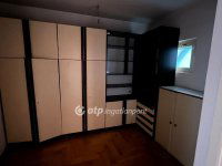 Eladó téglalakás, Pápán 36 M Ft, 3+1 szobás