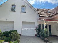 Eladó családi ház, Százhalombattán 149.9 M Ft, 5 szobás