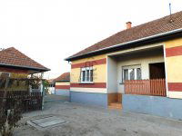 Eladó családi ház