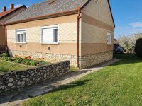 Eladó családi ház, Kenyerin 25.1 M Ft, 2+1 szobás