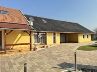 Eladó családi ház, Békéscsabán 89.9 M Ft, 6 szobás