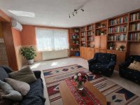 Eladó családi ház, Bakonycsernyén 66 M Ft, 4 szobás