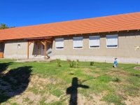 Eladó családi ház, Baksán 51.99 M Ft, 4 szobás