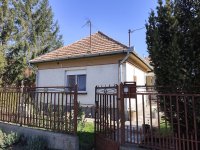Eladó családi ház, Pusztavacson 32.8 M Ft, 3 szobás