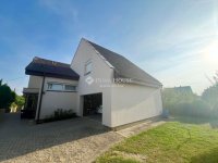 Eladó családi ház, Székesfehérvárott 194.9 M Ft, 4 szobás