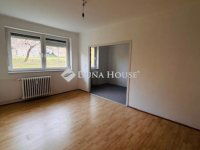 Eladó téglalakás, Komlón 22.9 M Ft, 1+1 szobás