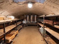 Eladó családi ház, Vértessomlón 149.9 M Ft, 7 szobás