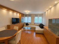 Eladó téglalakás, Győrött 82.5 M Ft, 2 szobás