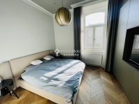 Eladó téglalakás, VI. kerületben 308 M Ft, 5 szobás