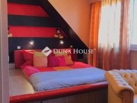 Eladó ikerház, Szegeden 147.9 M Ft, 5 szobás