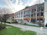 Eladó üzlethelyiség