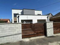 Eladó ikerház, XVIII. kerületben 173 M Ft, 5 szobás