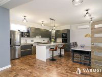 Eladó családi ház, Makón 120 M Ft, 4 szobás