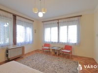 Eladó családi ház, Siófokon 77.9 M Ft, 7 szobás