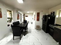 Eladó családi ház, Budakalászon 87.9 M Ft, 4 szobás