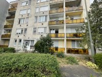 Eladó téglalakás, Veszprémben 53.5 M Ft, 2 szobás