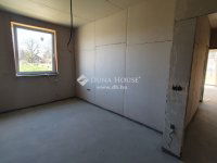 Eladó családi ház, Kókán 67 M Ft, 5 szobás