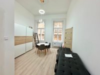 Eladó téglalakás, V. kerületben, Semmelweis utcában 215 M Ft