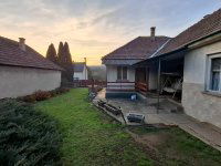 Eladó családi ház