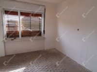 Eladó családi ház, Zalabaksán 18 M Ft, 4 szobás