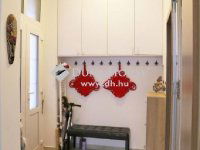 Eladó téglalakás, VI. kerületben 130 M Ft, 2+1 szobás