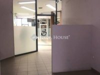 Kiadó üzlethelyiség, Pécsett 100 E Ft / hó