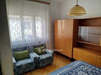 Eladó családi ház, Pécsett 58.7 M Ft, 2+1 szobás