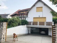 Eladó családi ház