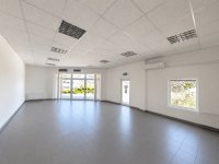 Eladó ipari ingatlan, Szegeden, Kereskedő közben 308 M Ft
