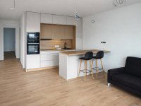 Eladó téglalakás, Pécsett 89.9 M Ft, 4 szobás