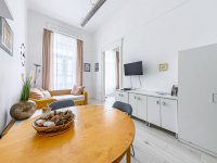 Eladó téglalakás, VI. kerületben 124.9 M Ft, 3 szobás