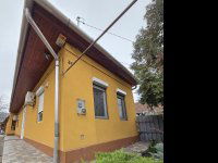 Eladó családi ház