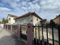 Eladó családi ház