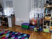 Eladó családi ház, XVI. kerületben 299 M Ft, 5 szobás