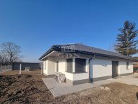 Eladó családi ház, Székesfehérvárott 89 M Ft, 4 szobás