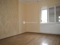 Eladó családi ház, Debrecenben 52 M Ft, 2 szobás