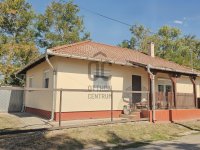 Eladó családi ház, Poroszlón 45.9 M Ft, 4 szobás