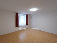Eladó családi ház, Kisújszálláson 15 M Ft, 2 szobás