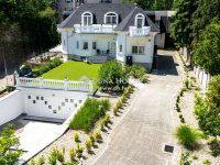 Eladó családi ház, XVI. kerületben 550 M Ft, 22 szobás