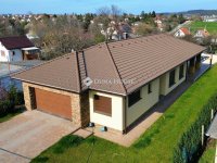 Eladó családi ház, Kerepesen 210 M Ft, 4 szobás