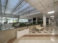 Eladó üzlethelyiség