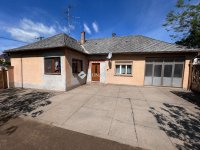 Eladó családi ház, Nagybaracskán 17 M Ft, 3 szobás