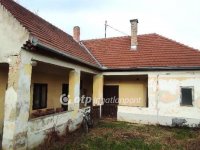 Eladó családi ház, Győrött 46.9 M Ft, 4 szobás