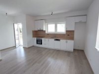 Eladó téglalakás, Besnyőn 32.9 M Ft, 2 szobás